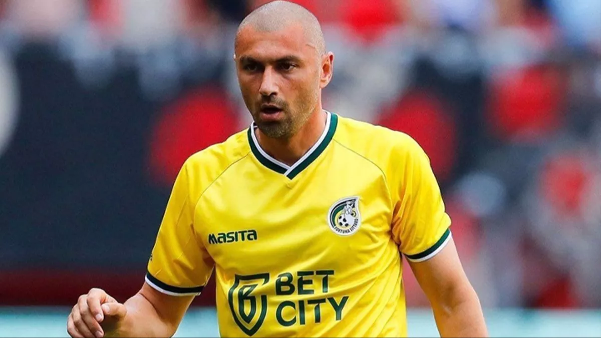 Burak Yılmaz takımdan ayrıldı mı?