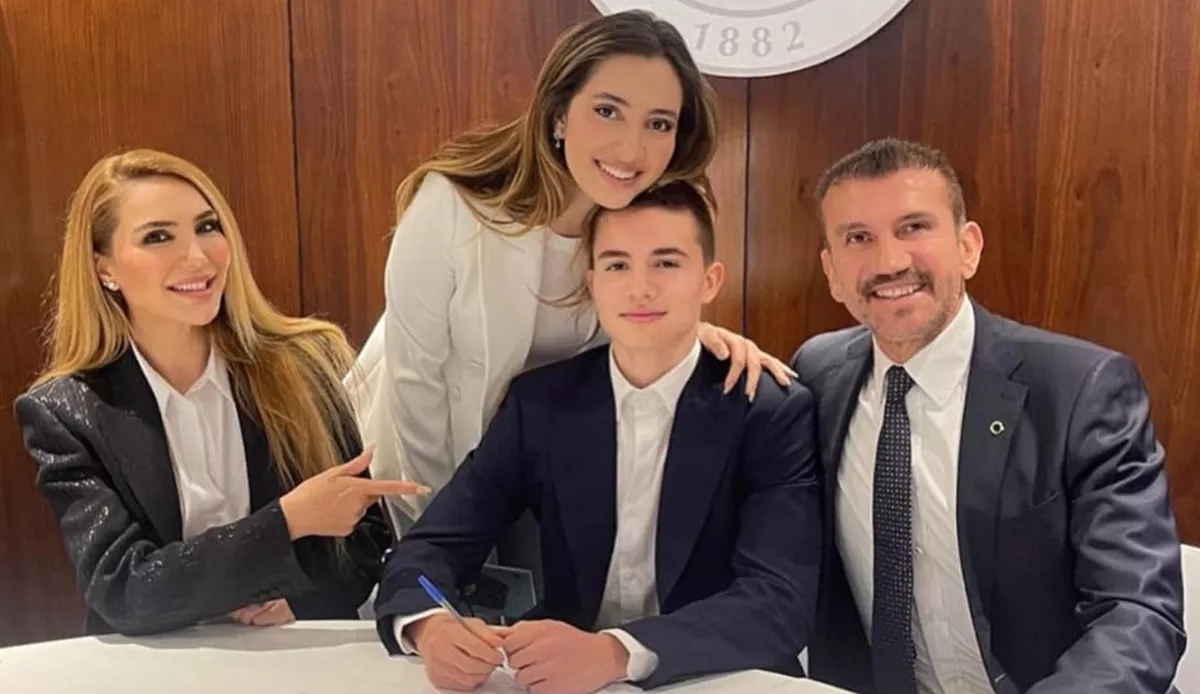 Rüştü Reçber’in oğlu imzayı attı!