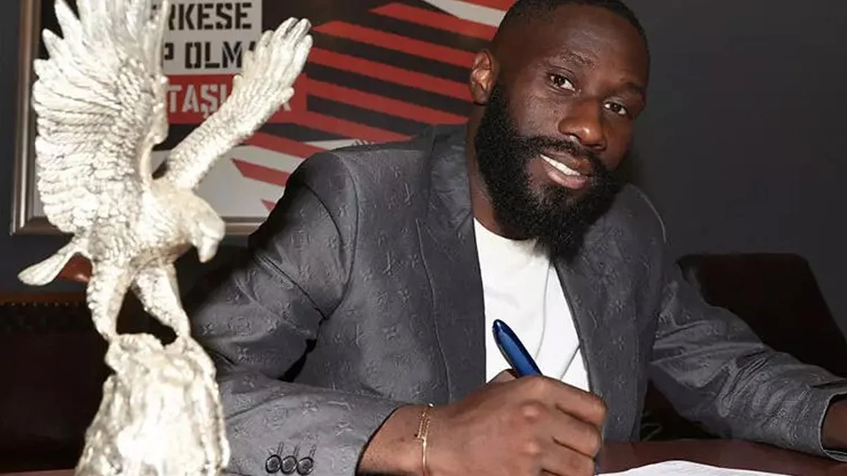 Beşiktaş Arthur Masuaku’u resmen duyurdu