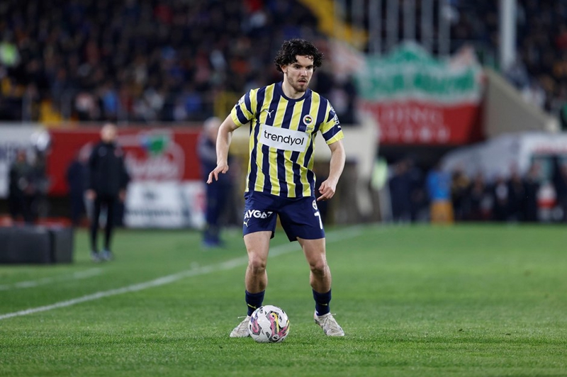 Fenerbahçe’de ilk ayrılık!