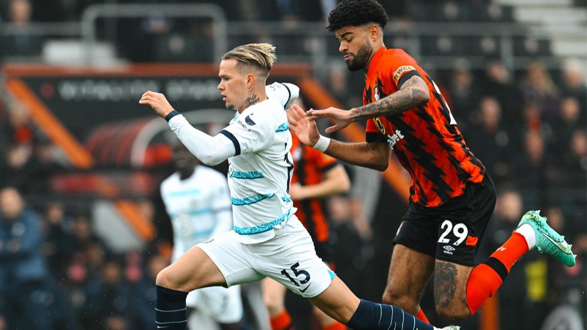 Chelsea 3 puanı 3 golle aldı