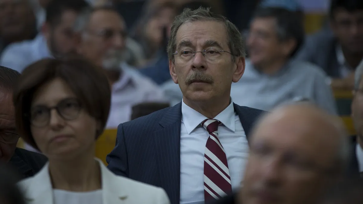 CHP’de ”Abdüllatif Şener” depremi