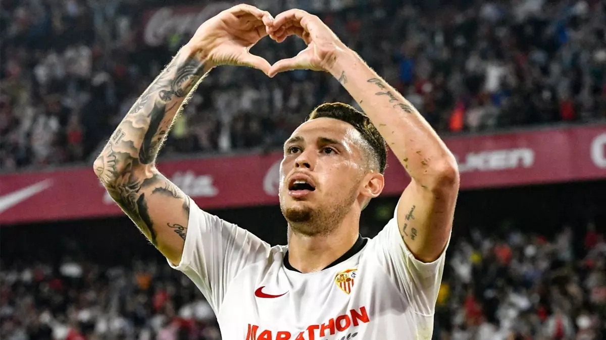 Kanarya Morales’in ardından bir bombayı daha patlatıyor!