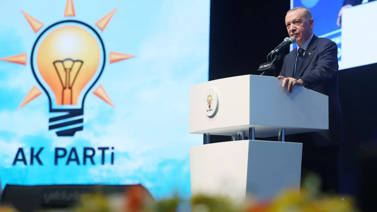 Erdoğan: Kılıçdaroğlu ve avanelerinde zerre değişme olmuyor