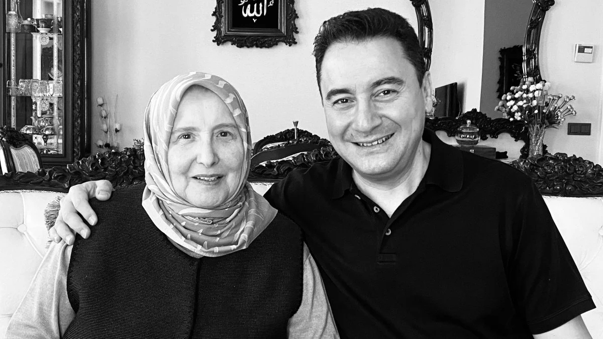 Ali Babacan’ın annesi hayatını kaybetti