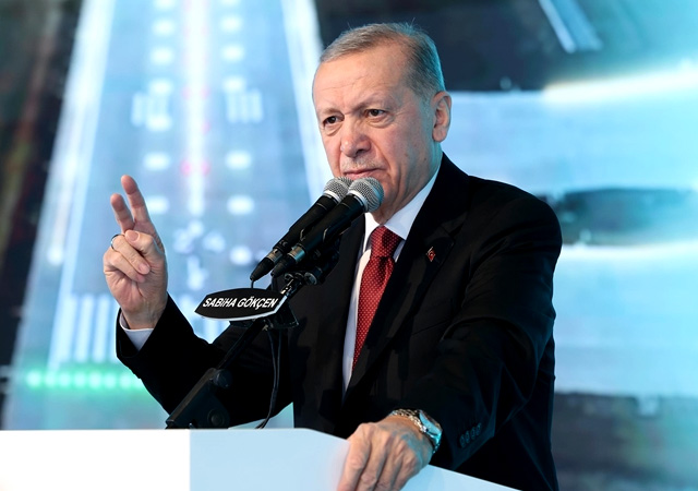 Erdoğan: Terörle yürüyenlere meydanı asla bırakmayız