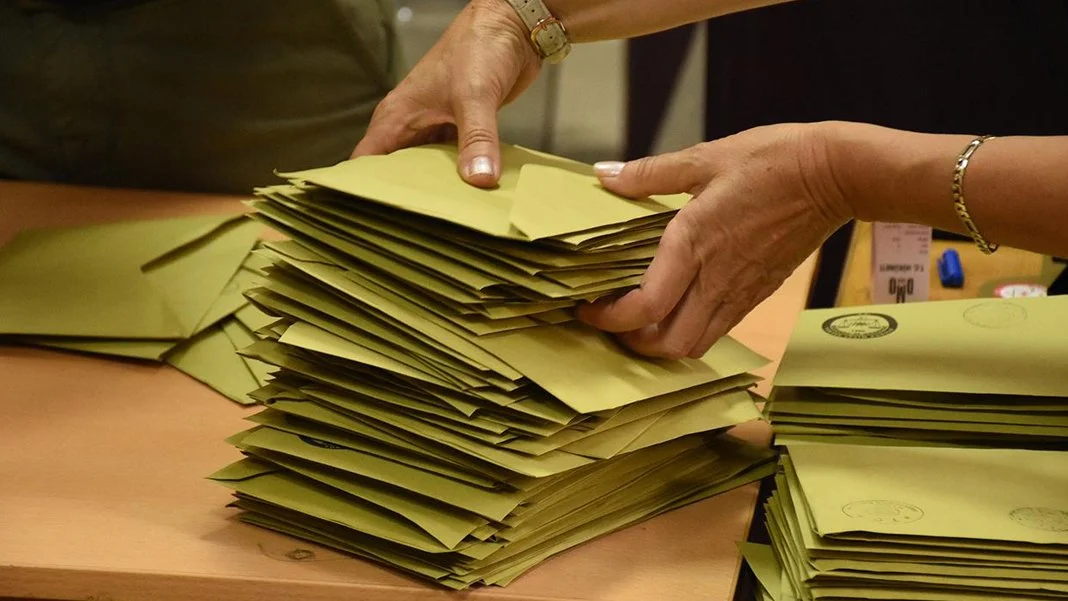 En büyük parti kararsızlar!