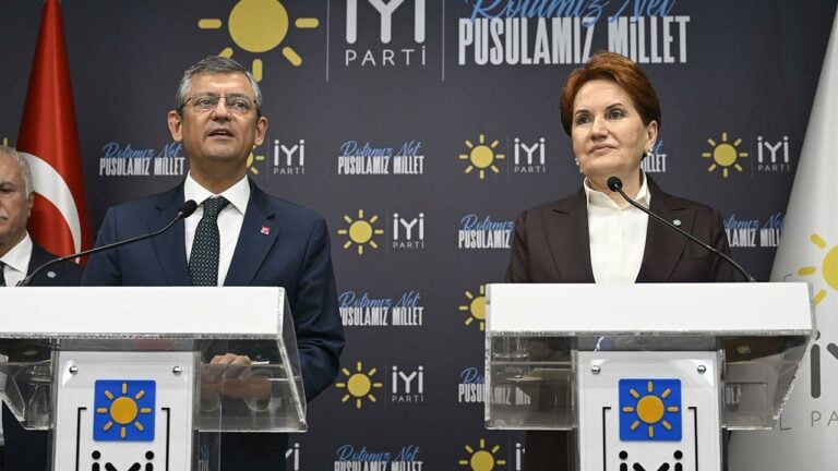 Akşener, CHP’siz devam edeceklerine dair net mesajlar vermeye devam ediyor