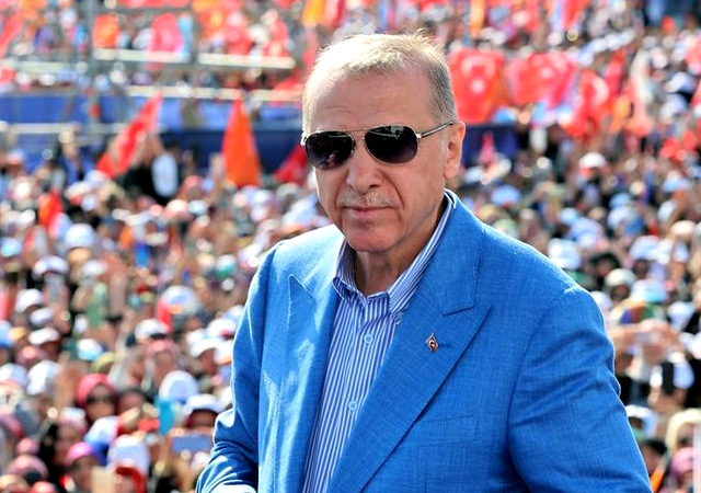 Ak Parti’nin belediye başkan adayları belli oluyor