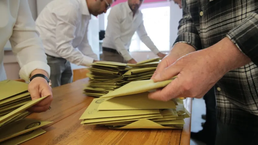 İBB için büyük yarış: 52 aday seçime katılıyor