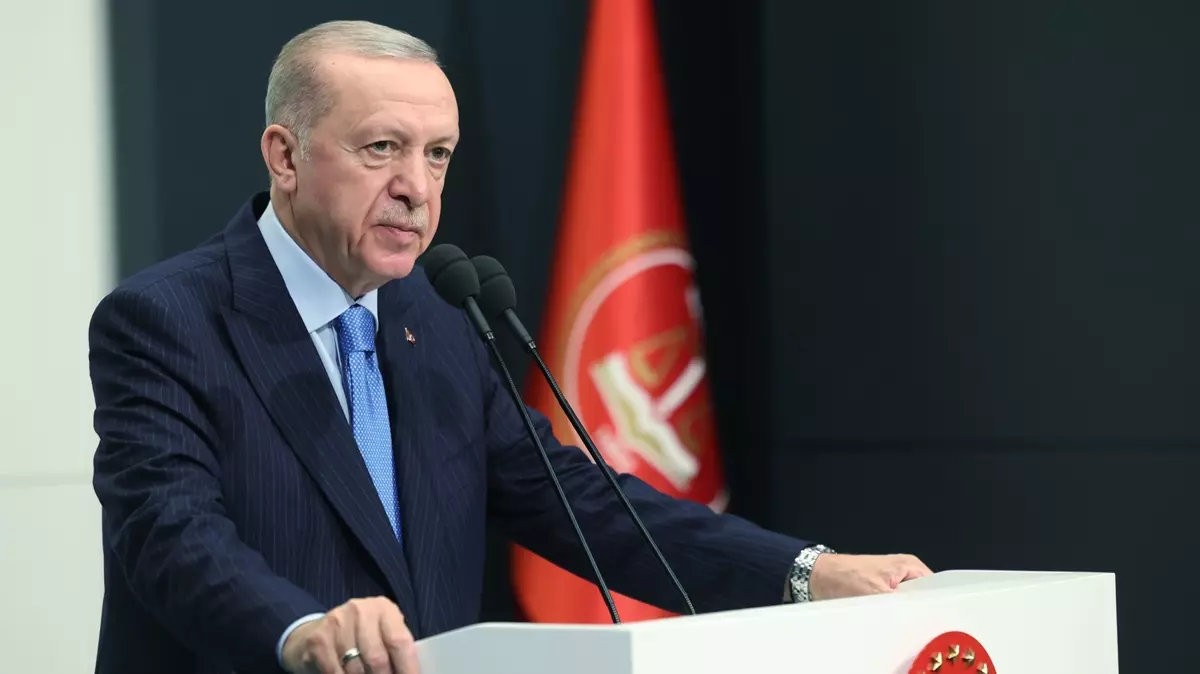 Erdoğan: Milletin cebinden tur yaptırmanın hiçbir haklı gerekçesi olamaz