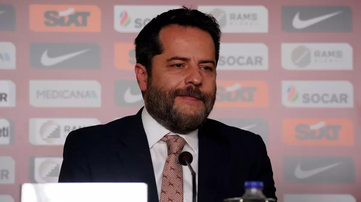 Erden Timur görevi bıraktığını açıkladı!