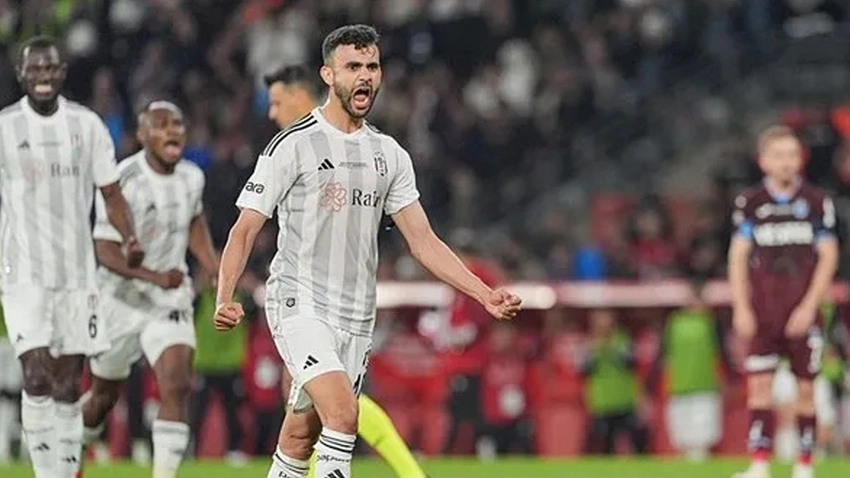 Yıldız futbolcu Beşiktaş’a veda etti