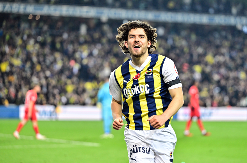  Arsenal, Ferdi Kadıoğlu transferini bitirmek için gün sayıyor