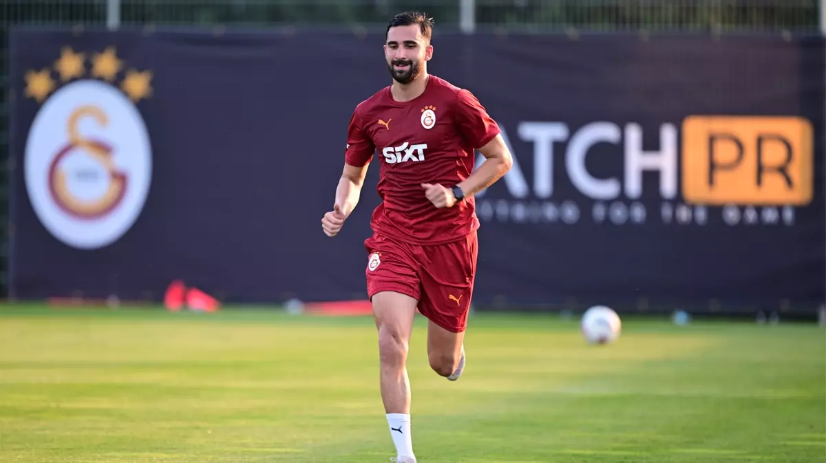  Galatasaray ayrılığı açıkladı