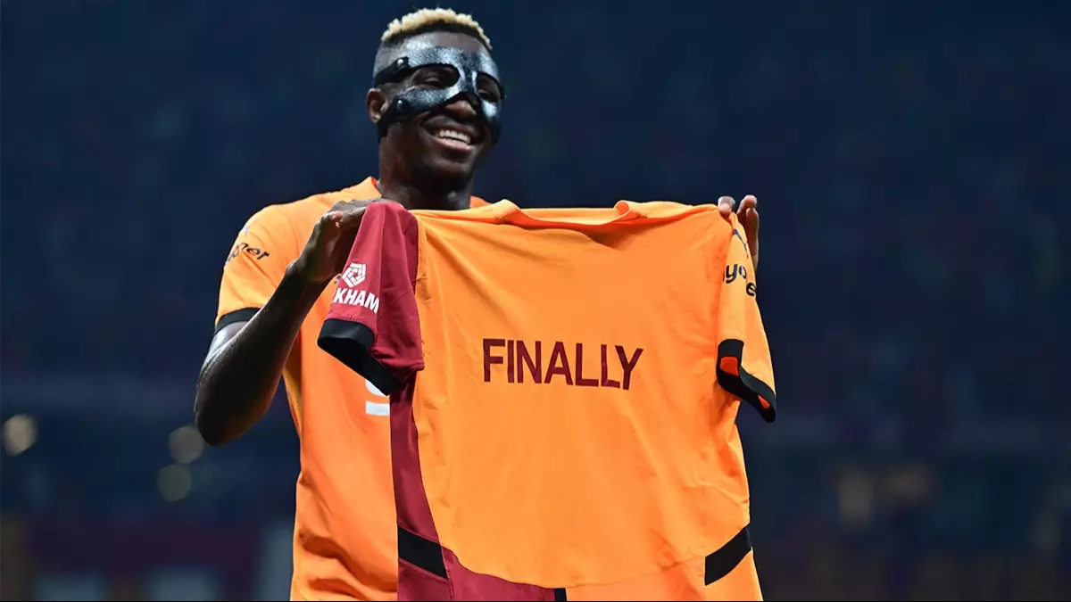 İtalya Victor Osimhen’i konuşuyor