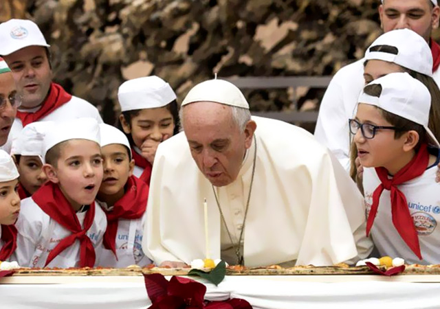 Papa Franciscus’dan çocuk istismarı açıklaması