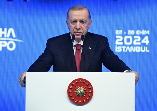Erdoğan: Oyun kuranların oyunlarını başlarına geçireceğiz