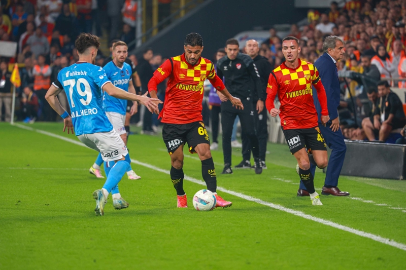 Trabzonspor, Göztepe’ye 2-1 mağlup oldu