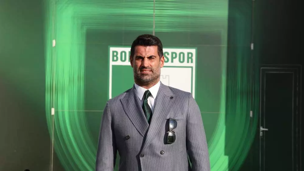 Volkan Demirel 3 yıllık sözleşmeye imza attı!