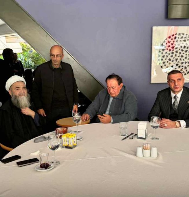 Cübbeli Ahmet'ten Alaattin Çakıcı'ya ziyaret