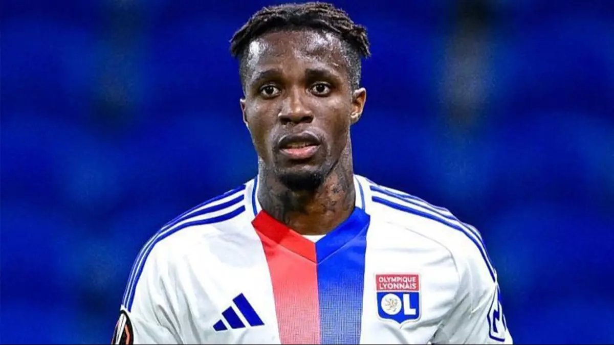 Zaha Lyon’da kadro dışı