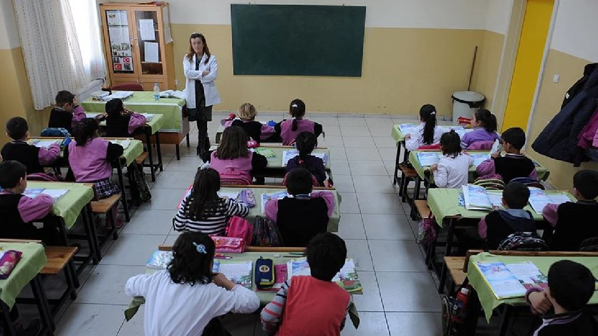 20 bin öğretmen için tercih süreci yarın başlıyor