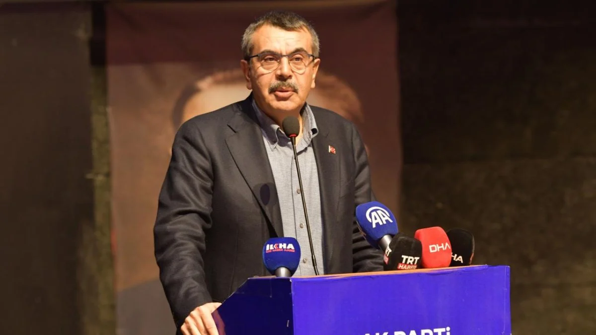 Bakan Tekin: 90’lı yıllara göre 3 katı okul yaptık