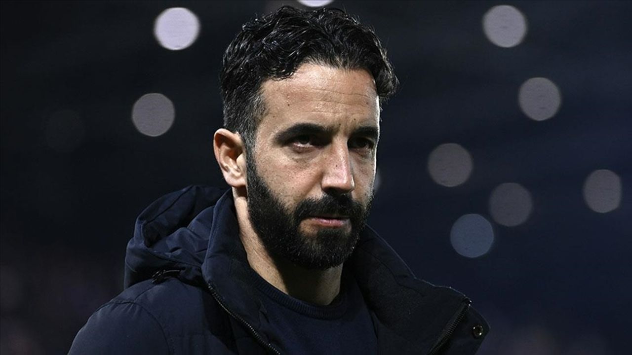 Manchester United’a yeni hoca