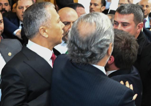 AK Parti Sözcüsü Çelik: Meclis'te eşkıyalık kabul edilemez