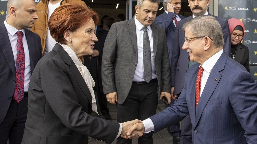 Davutoğlu ve Akşener AK Parti’ye mi geçiyor?