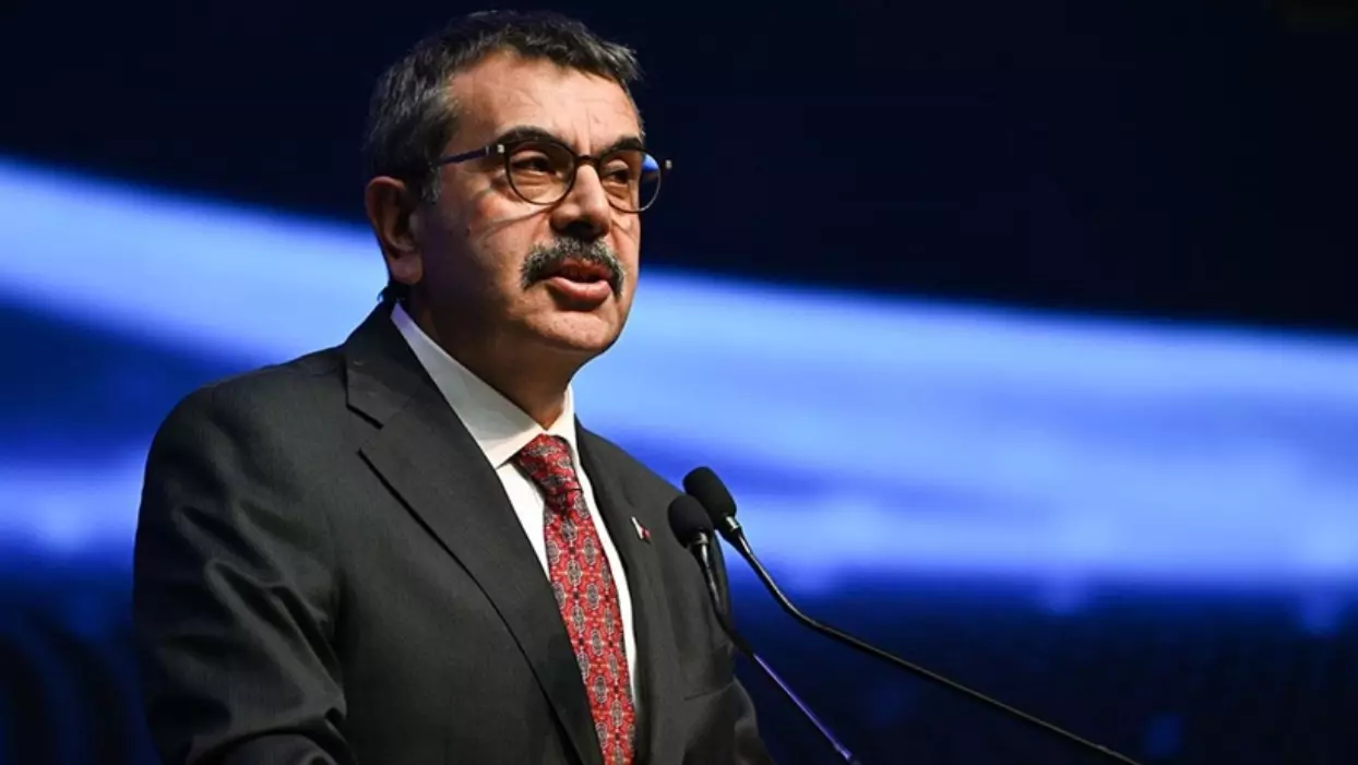 Bakan Tekin: İlkokulda artık karne verilmeyecek!