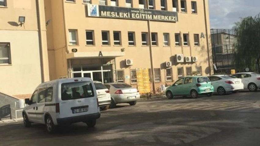 İzmir’de okulda kan aktı!