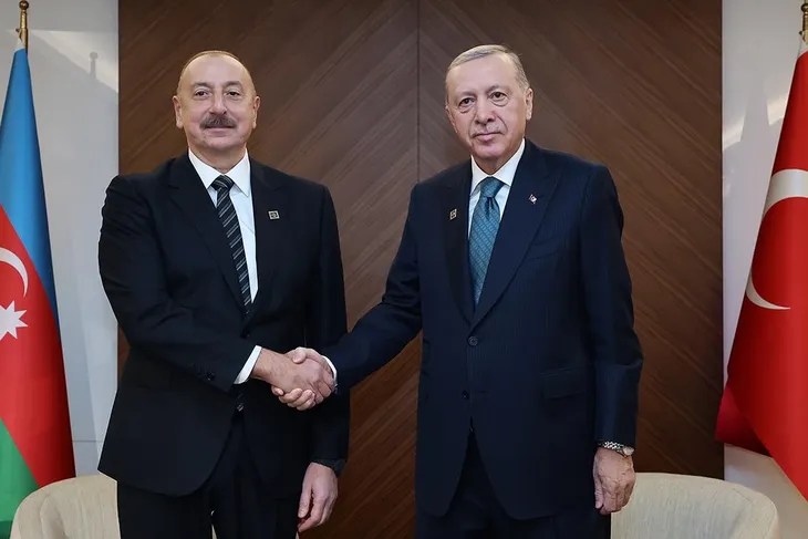 Aliyev’den Erdoğan’a övgü