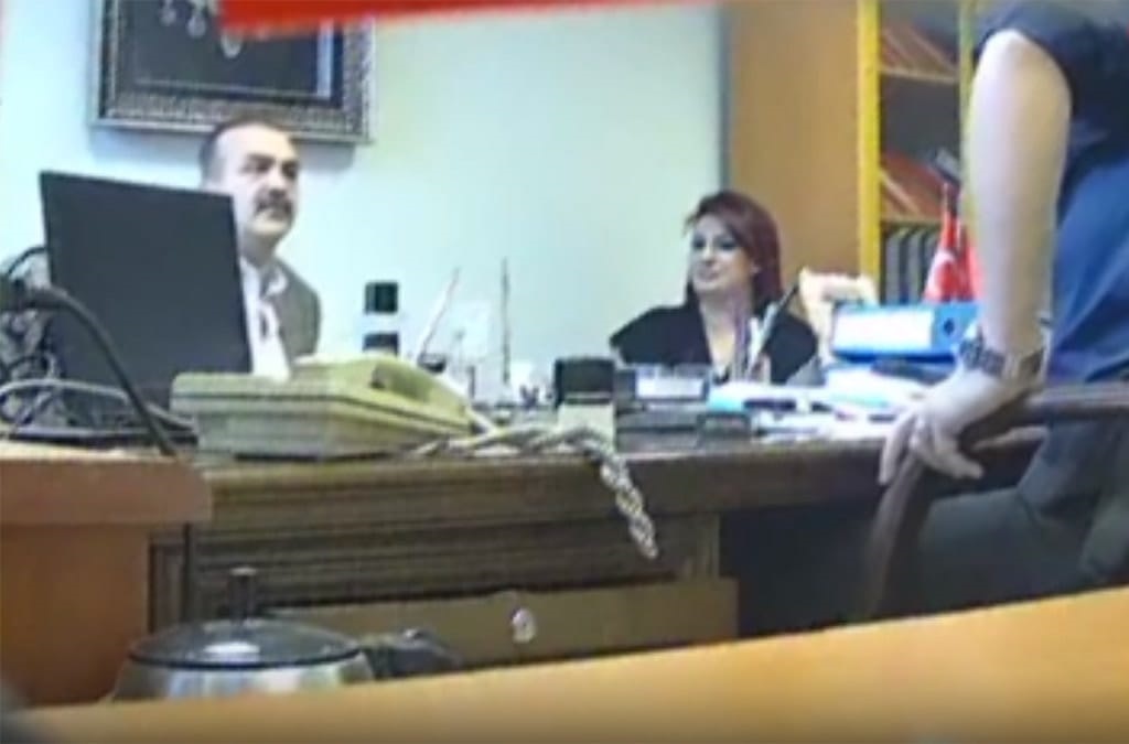 Savcıyı tehdit edenler hakim karşısında