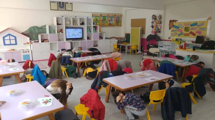 MEB’den Tüm Okullarda Eş Zamanlı Tahliye Tatbikatı