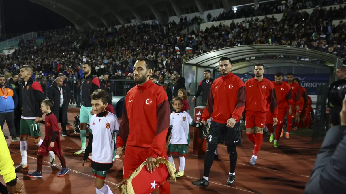 Hakan Çalhanoğlu tarihe geçti!