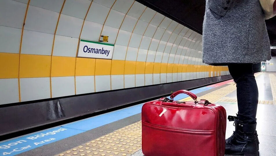 Metroda birden fazla valiz taşıyana ek ücret geliyor!