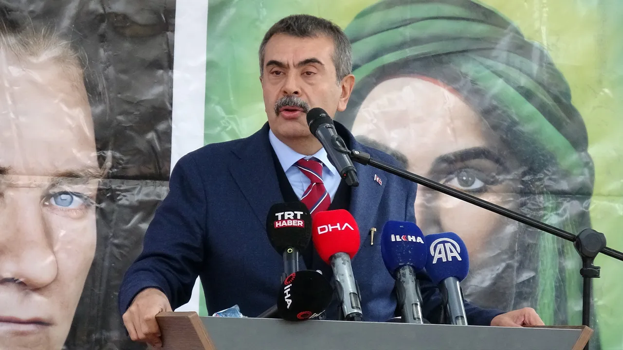 Bakan Tekin: Din kültürü dersleri güncellendi