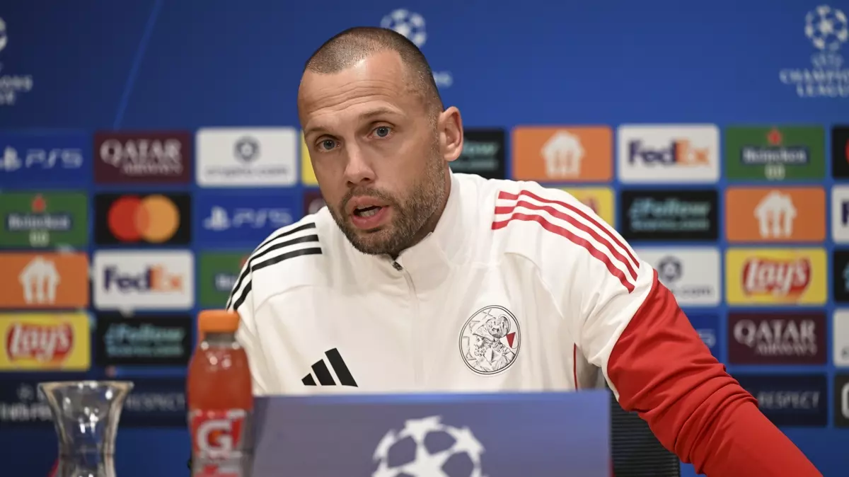 Ajax’ta Heitinga dönemi sona erdi
