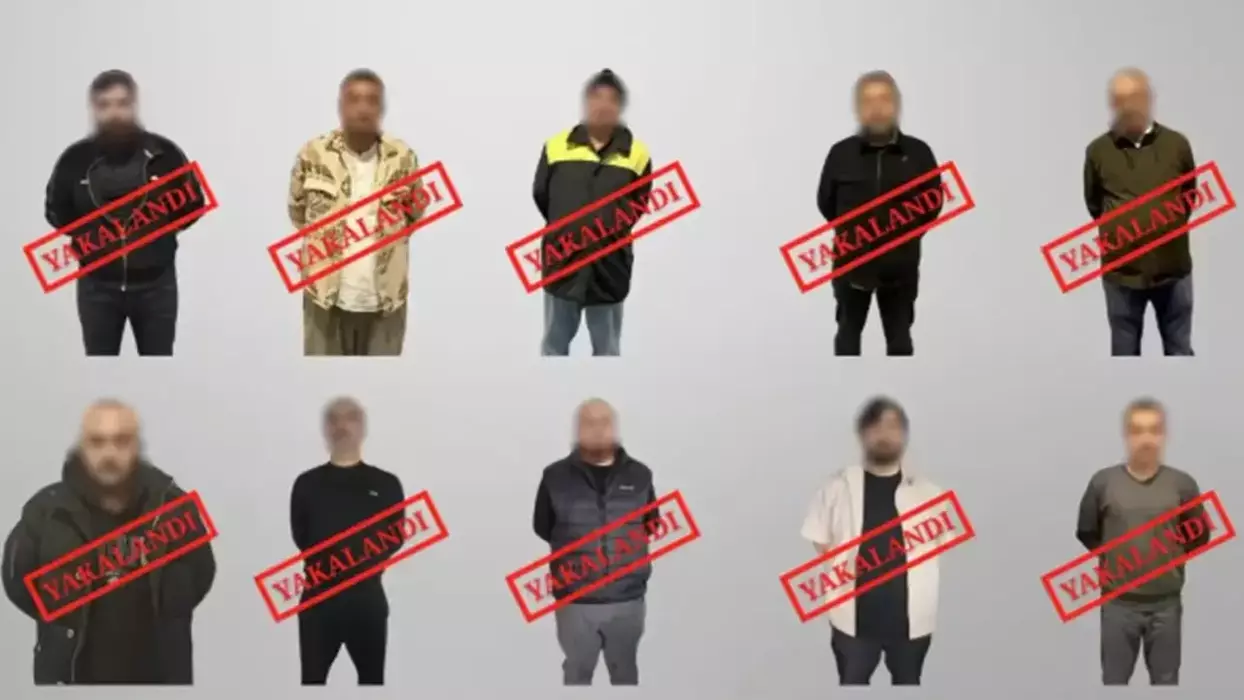 Kırmızı bültenle aranan 10 suçlu Türkiye’ye getirildi