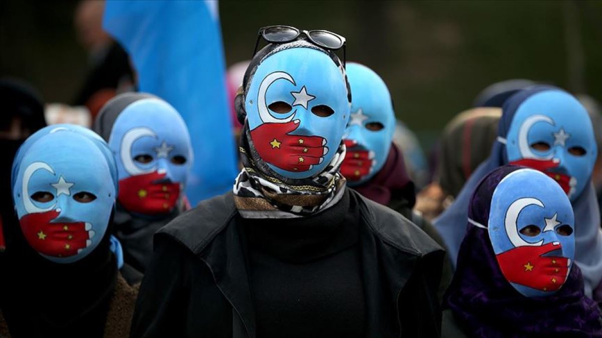 Uygurlara yönelik asimilasyon yasallaşıyor