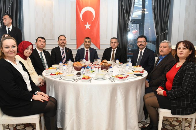 Küçükçekmece Eğitim Ailesi İftarda Buluştu