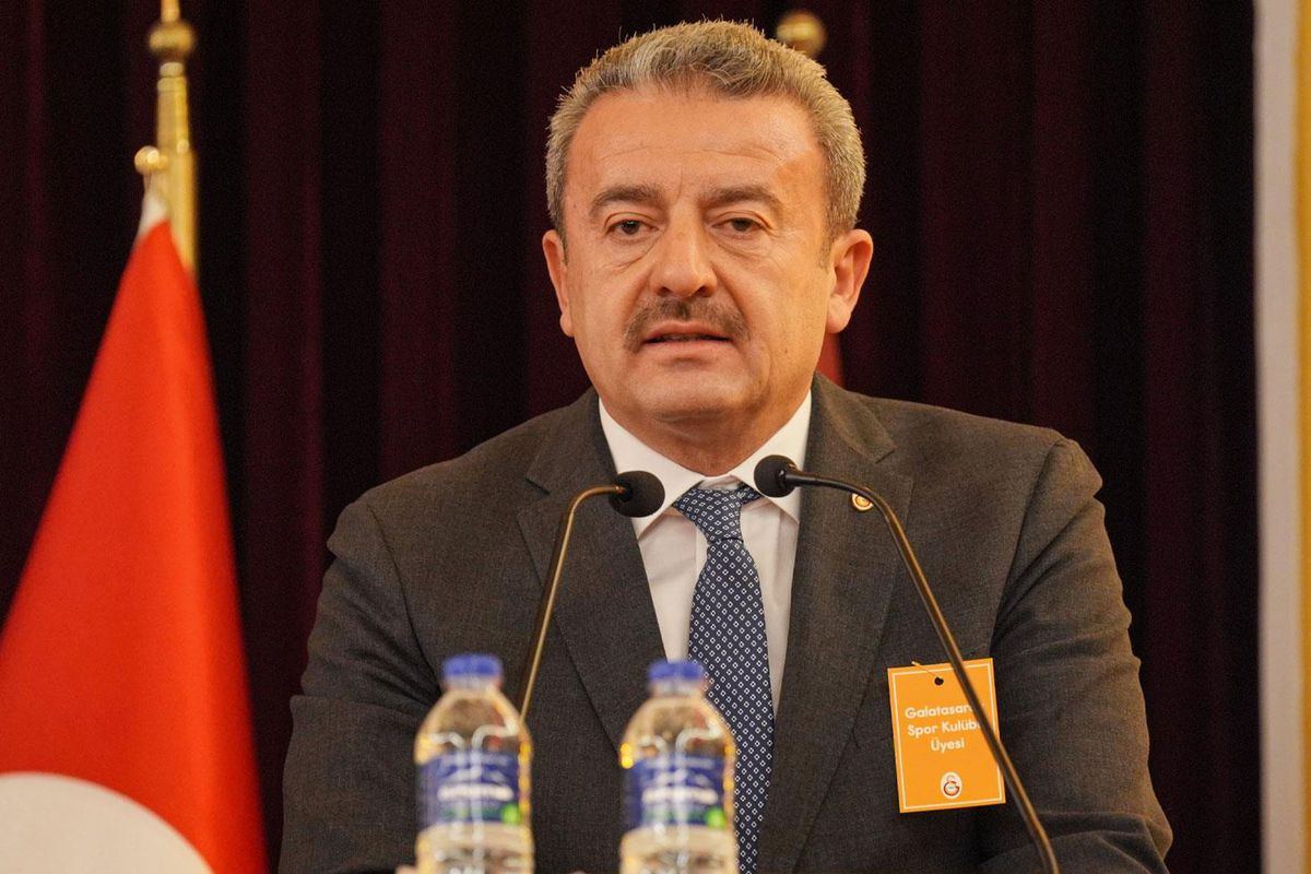 Galatasaray yönetiminde istifa