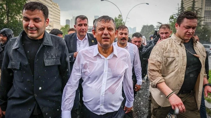 Özgür Özel’in koruma sayısı düşürüldü