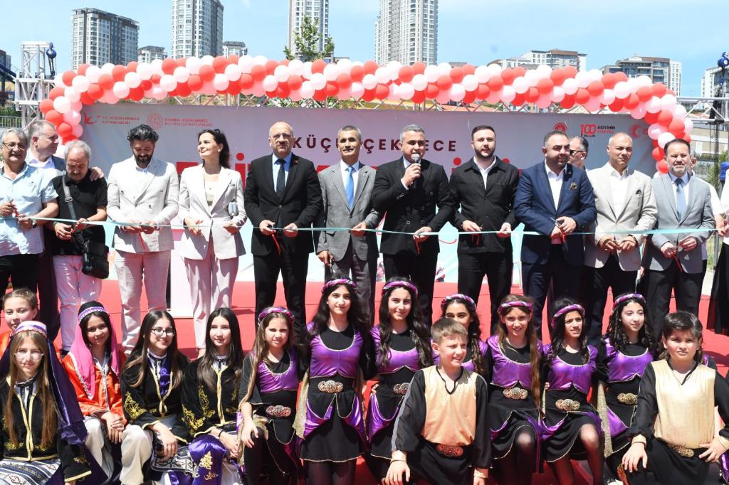 Küçükçekmece’de Eğitim Şenliği yapıldı