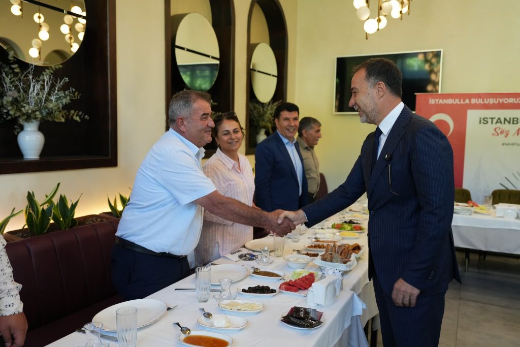 MHP Başakşehir'de Muhtarlar ile Buluştu