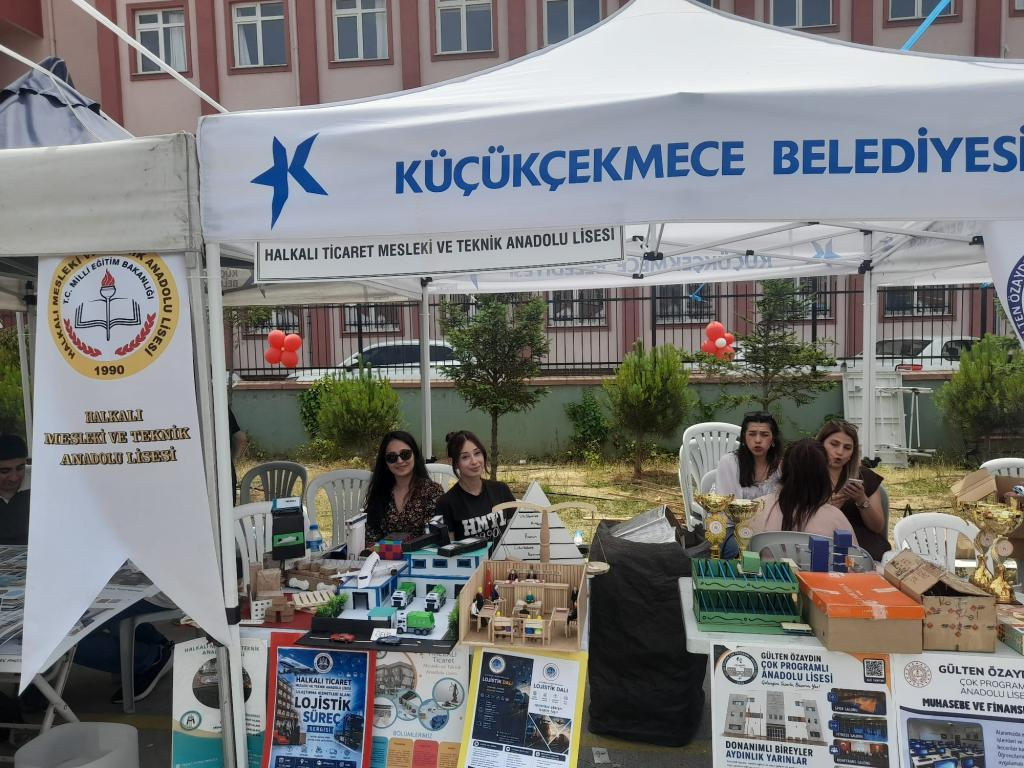 Küçükçekmece’de Eğitim Şenliği yapıldı
