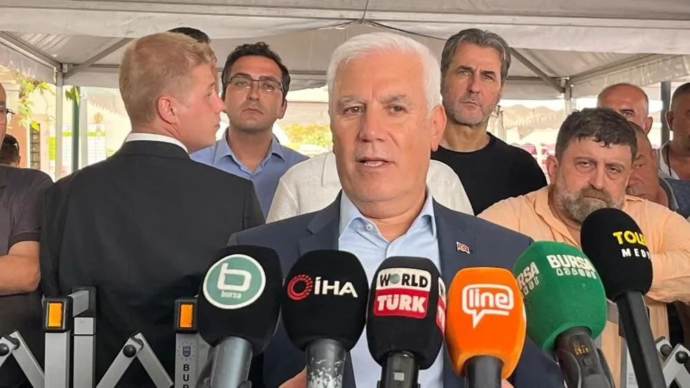 Mustafa Bozbey CHP’den istifa etti